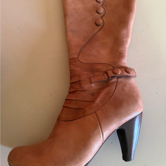 Miz Mooz Tan Heeled Boots - Picture 11 of 16